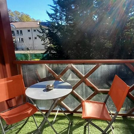 شقة Le Petit Park-Studio-Terrasse- Piscine-Wifi Fibre بو المظهر الخارجي الصورة