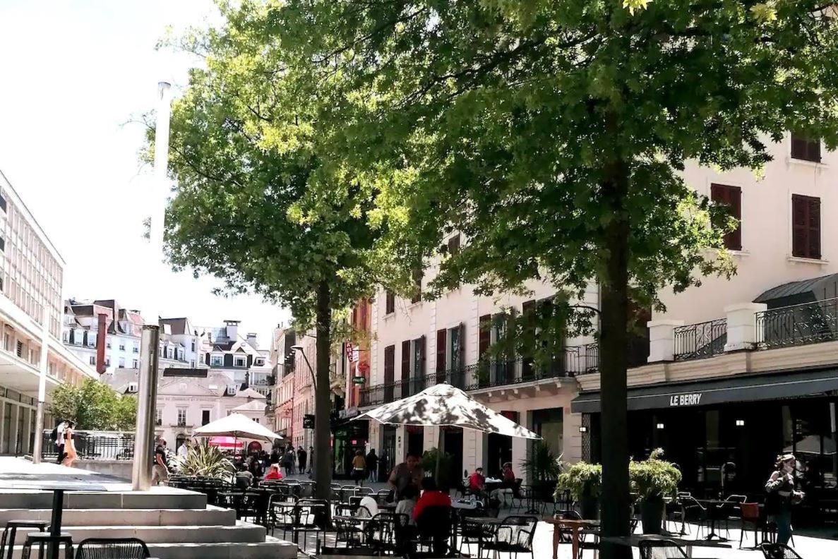 شقة Le Petit Park-Studio-Terrasse- Piscine-Wifi Fibre بو المظهر الخارجي الصورة