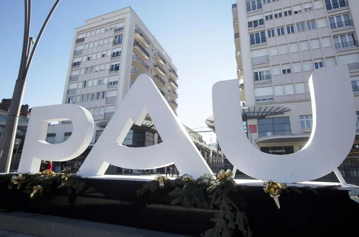 شقة Le Petit Park-Studio-Terrasse- Piscine-Wifi Fibre بو المظهر الخارجي الصورة